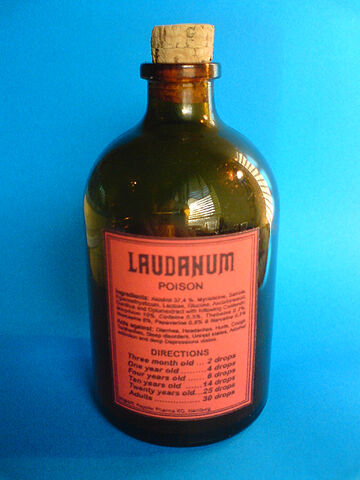 File:Laudanum poison 100ml flasche-1-.jpg