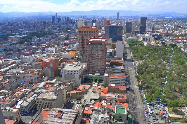 Plik:800px-Alameda Central.jpg
