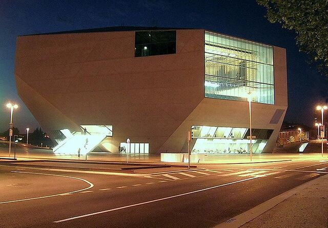 Plik:800px-Casa-da-musica(exterior).1000.jpg