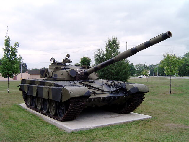 File:T-72.jpg