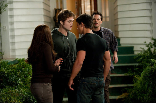 File:Angryedwardandjacob.jpg