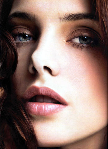 File:Ashley-greene-393039.jpg