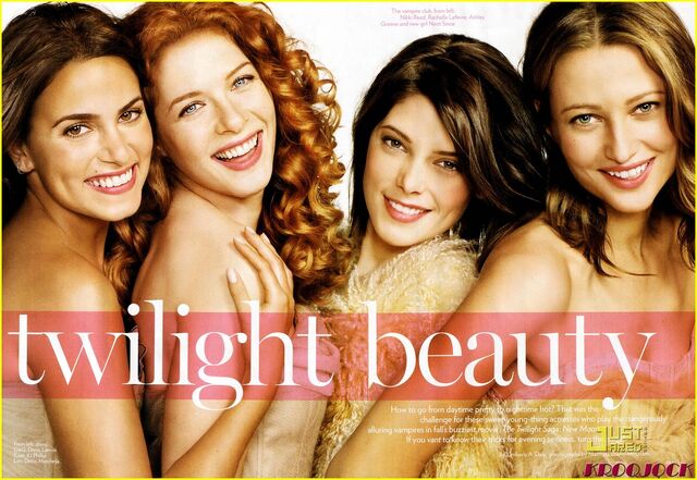 File:Twilight-beauties-04.jpg