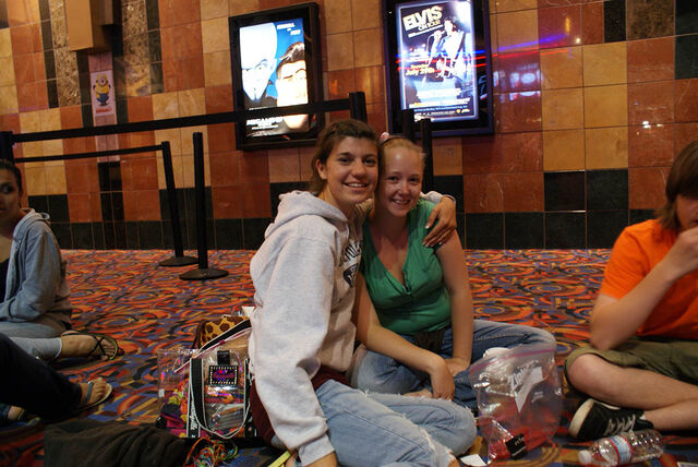 File:Twilightpremiere61.jpg