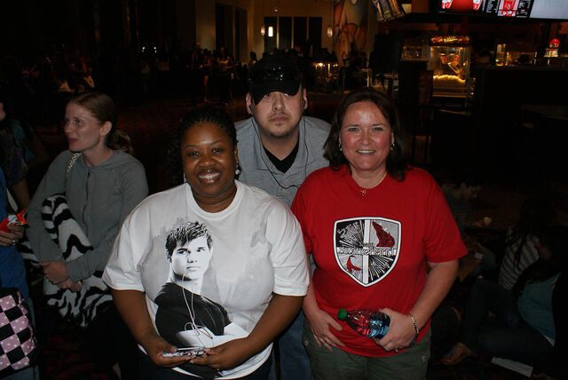 File:Twilightpremiere50.jpg