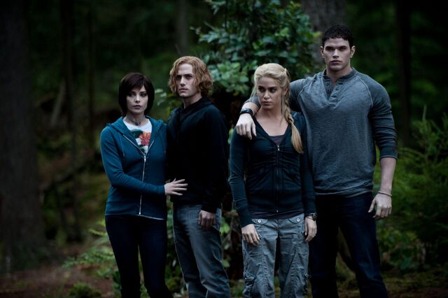 File:Alice&Jasper6.jpg