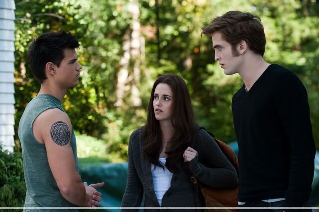 File:Eclipse-Movie-Stills-eclipse-movie-.jpg
