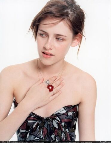 File:Kristen-stewart-20081104-468811.jpg