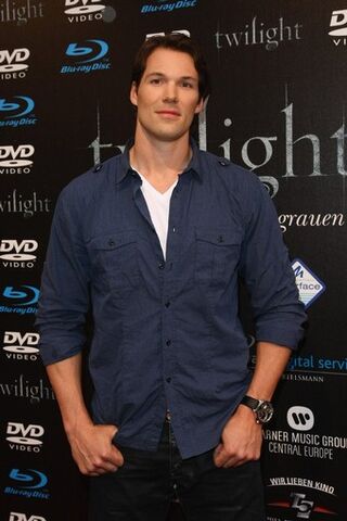File:Danielcudmore1321654.jpg