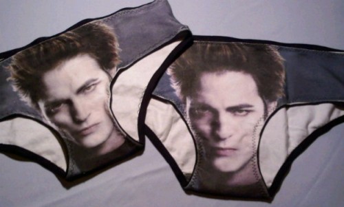 File:EdwardPanties.jpg
