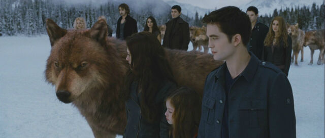 File:Jacob-nessie-bella-edward-family.jpg