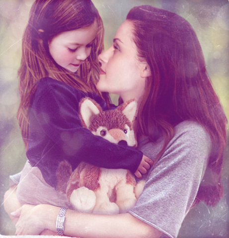 File:Bella and renesmee.png