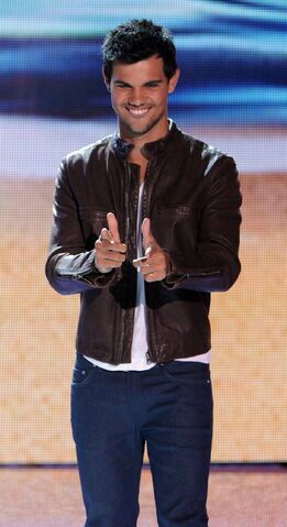 File:72212teenchoice53.jpg