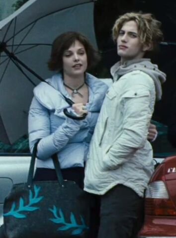 File:Alice-Jasper-twilight-couples-3153396-505-684.jpg
