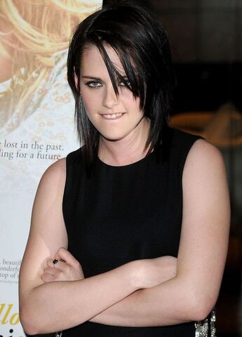 File:Kristen-stewart-hollywoods-overrated-12196-0.jpg
