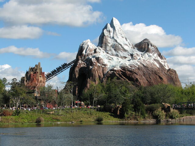 File:Expedition Everest.jpg