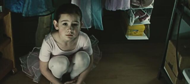 File:T- Bella as little.jpg