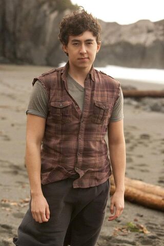 File:New-Stills-Breaking-Dawn-twilight-series-27009697-640-960.jpg