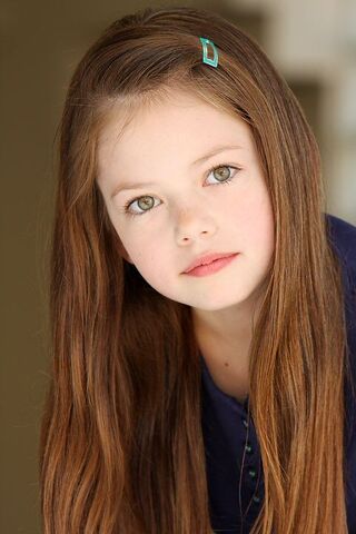 File:McKenzie Foy Renesmee.jpg