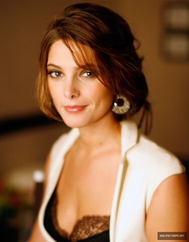 File:AshleyGreene.jpg