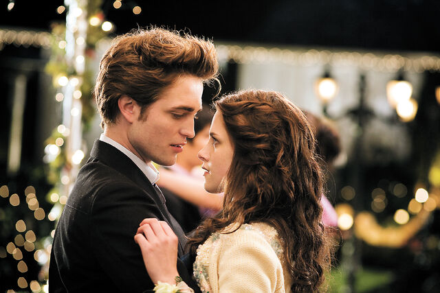 File:T- Prom.jpg