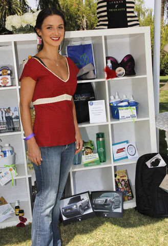 File:Andrea01.jpg