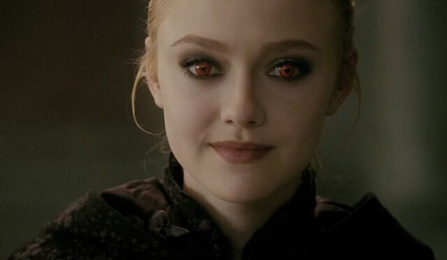 File:Normal DakotaBTSMeetVolturi10.jpg