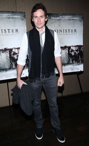 File:Christian-camargo-screening-sinister-02.jpg