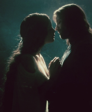 File:Aragorn and Arwen.png