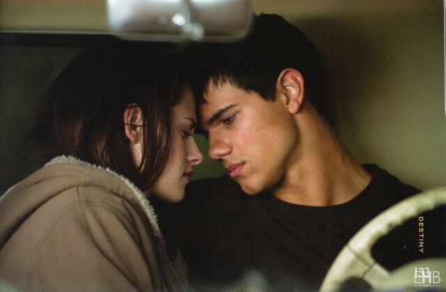 File:Almost a kiss.jpg