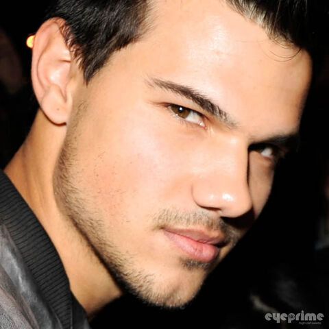 File:Taylor-Indianapolis-1.jpg