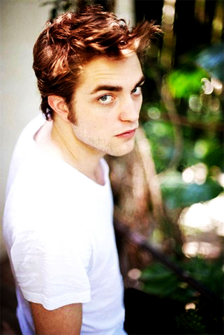 File:Robert Pattinson 2.png