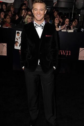 File:Twilight 9-od0303.jpg
