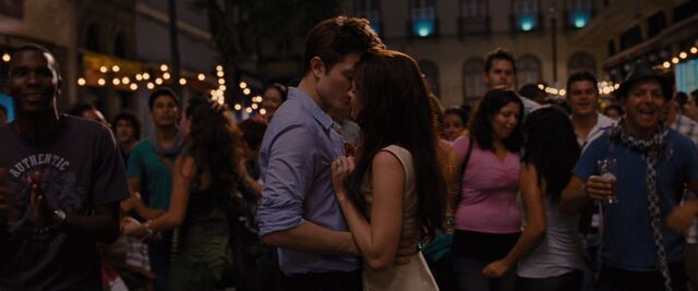 File:BreakingDawnPt1-1308.jpg