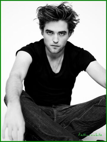File:Robert Pattinson 143.jpg