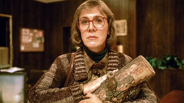 Fichier:1401x788-the-log-lady-twin-peaks.jpg