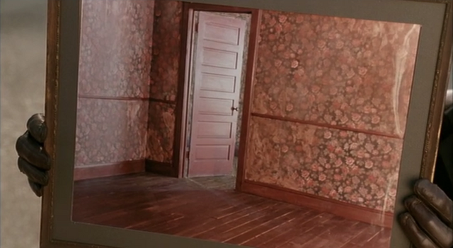 File:Doorway Picture Frame.png