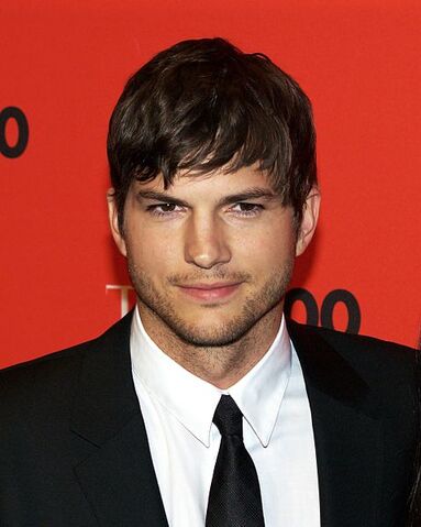 File:479px-Ashton Kutcher by David Shankbone.jpg