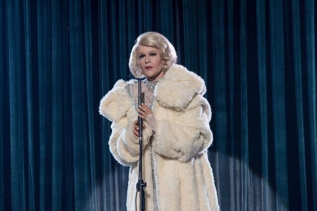 Plik:Radoslaw-pazura-jako-marlene-dietrich-385719-GALLERY BIG.jpg