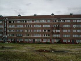 Derelict flat in pro cirus tory glas