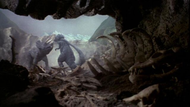 File:Trex vs Triceratops.jpg