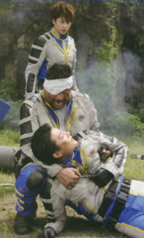File:Rei in alternat II.png