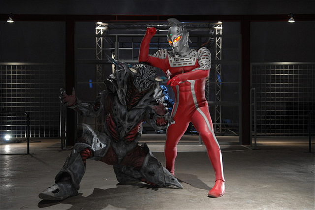 File:Seven X v Alien Vo-Da.png