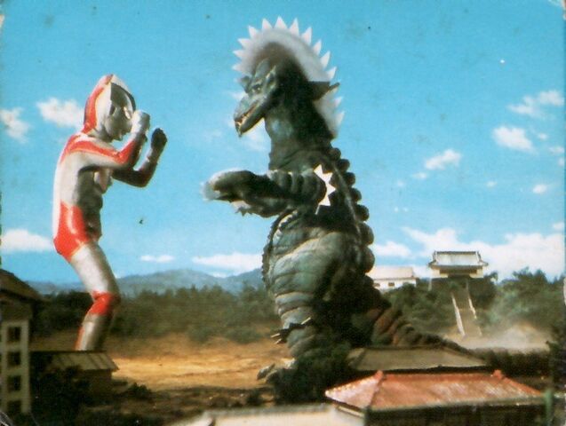 File:Gronken-Ultraman-Jack 2.jpg