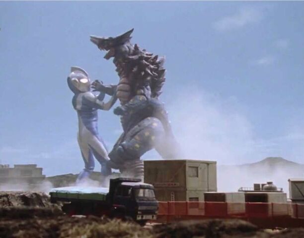 File:Ultraman Cosmos-Vadata Screenshot 006.jpg