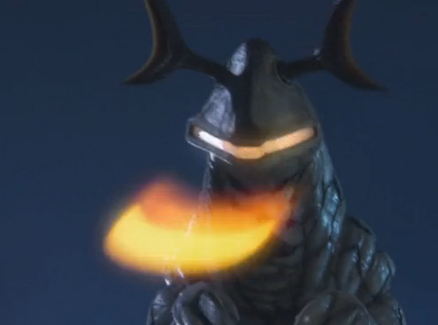 File:Eleking (Ultraman Max) Electric Disc Wave.png