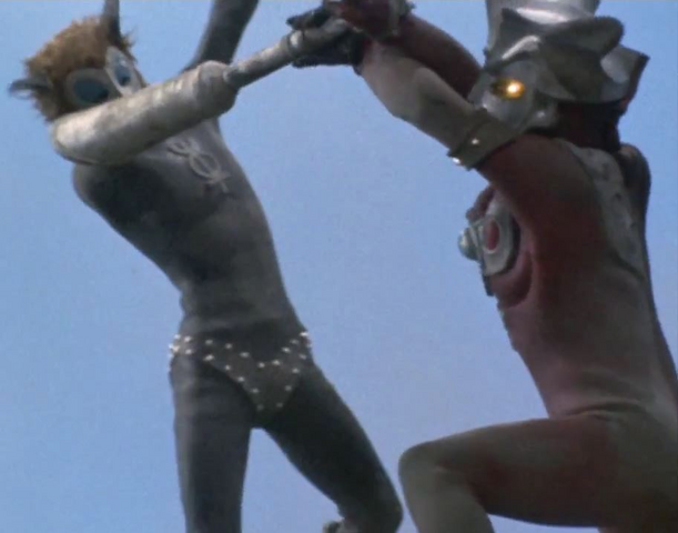 File:Alien MagmaII v Leo.png