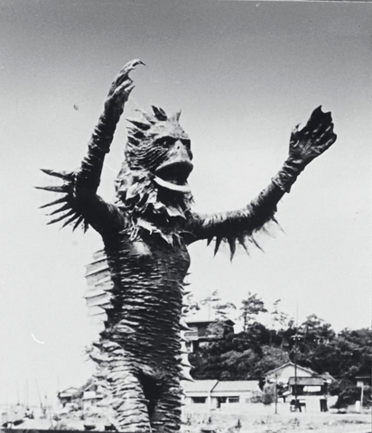 File:Ragon blck wht.png