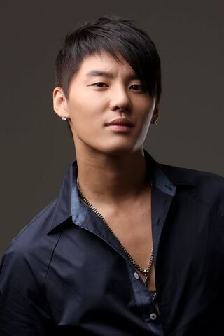 Archivo:Junsu (1).jpg