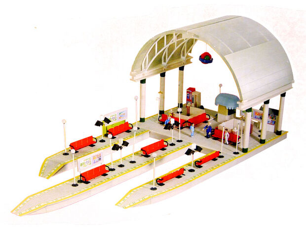 File:BachmannInternationalUnderground.jpg